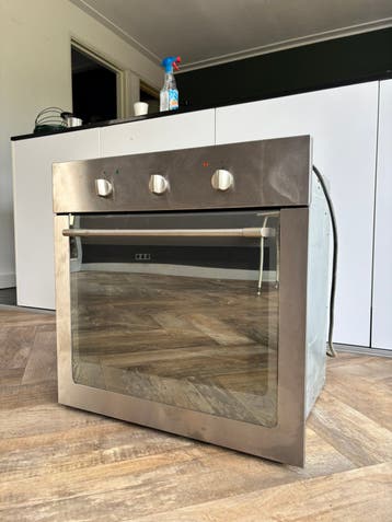 Inbouw Pelgrim oven gratis op te halen.