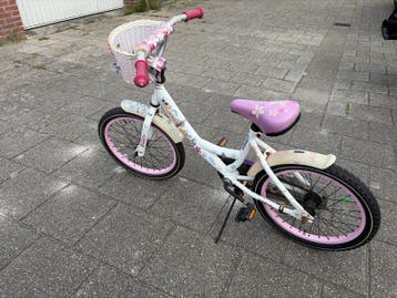 Leuke 18 inch kinderfiets voor meisjes