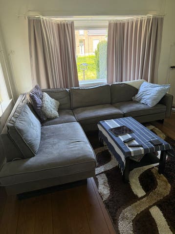Gratis: Bank, tafel en stoelen op te halen in Loenen