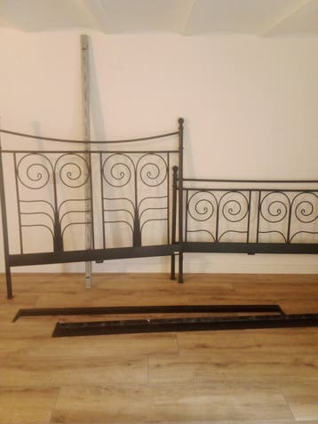 Gratis 140 bed.
