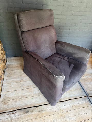 Gratis af te halen fauteuil, kan nog prima een ronde mee