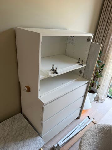 Kullen ladeblok en Platsa kast met 2 deuren