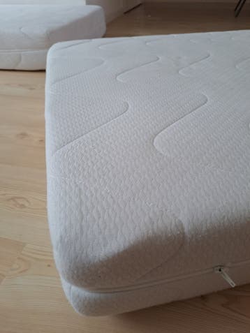 Gratis afhalen: Matrassen 200 x 90 cm. 2 stuks