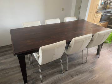 Houten eettafel donkerbruin