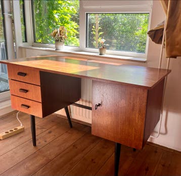 Vintage bureau met lades en kastje - Teak look