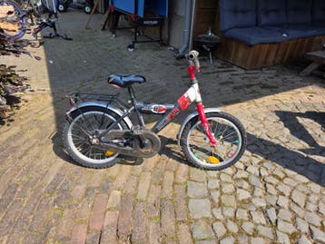 Gratis Kinderfiets Bike Fun 16 inch - beetje sleutelen