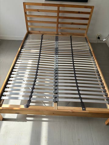 Ikea Tarva bedframe inclusief lattenbodems