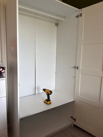 Gratis afhalen in Amsterdam: IKEA Pax kast met 2 deuren