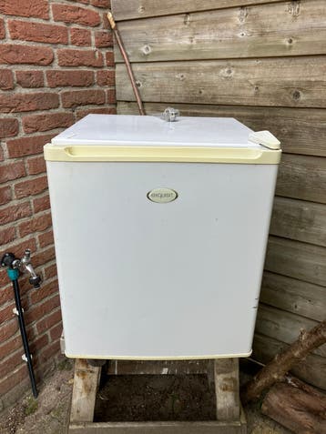 Gratis mini koelkast, thermostaat waarschijnlijk defect