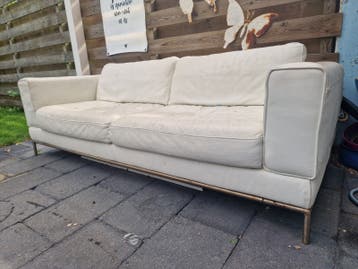 Gratis af te halen: wit leren bank en 2 boxspring matrassen