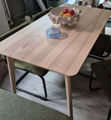 Eethoektafel in zeer nette staat - gratis af te halen!