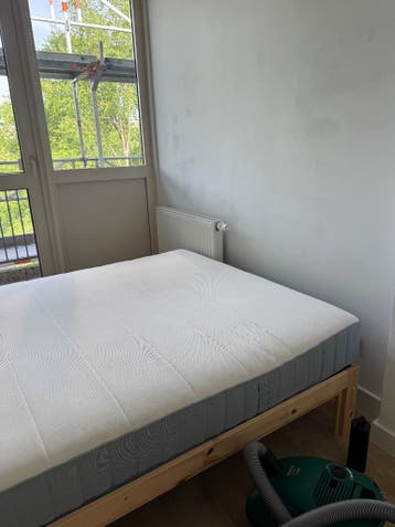 Bed and mattress