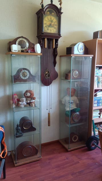 IKEA vitrines 43x36x164 gratis ophalen zondag 31-5
