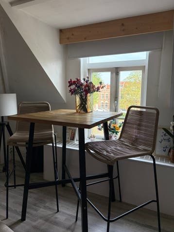 Gratis stoelen en tafel!