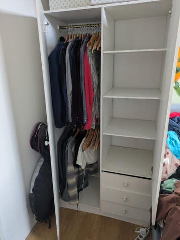 Kledingkast met dubbele hangruimte