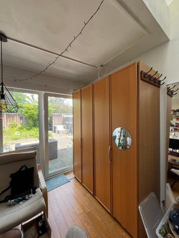 Grote houten kledingkast - tweedelig