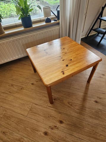Bijzettafel 75x75x47