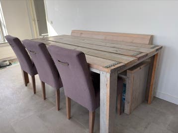 GRATIS OPHALEN MOET MET SPOED WEG steigerhout tafel set