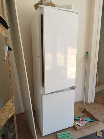 Gratis koel vriescombinatie Ikea. Moet nu weg!
