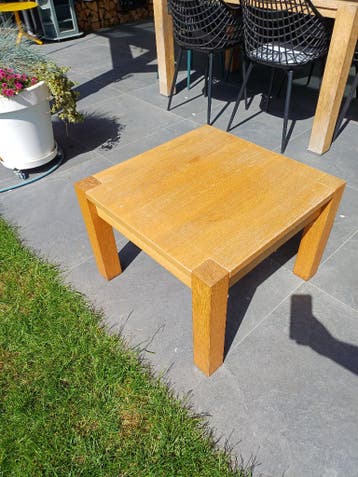Massief eikenhouten bijzettafel, gratis af te halen