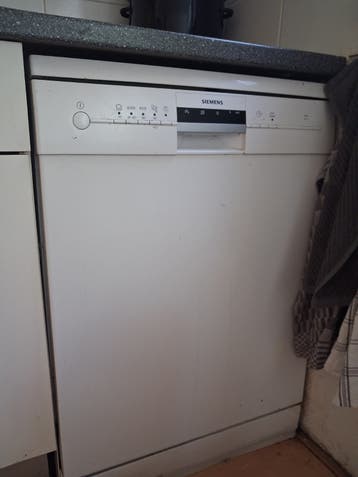 Siemens vaatwasser - pompt geen water (gratis)