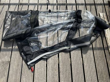 Urban Arrow Rain Cover Plus (2e generatie) met scheur