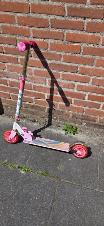 Roze kinderstep met bloemenprint