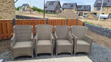 Set van 4 wicket tuinstoelen