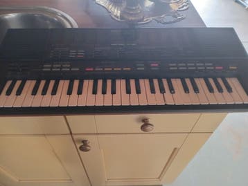 Yamaha PSR-150 Keyboard - Vintage Synthesizer