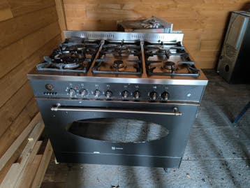 M-System Fornuis met 6 Gasbranders en Oven