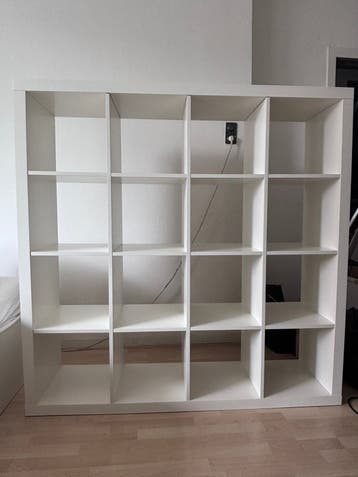 Ikea vakkenkast, wit