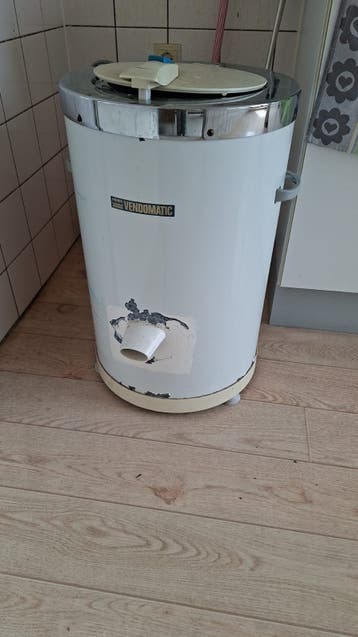 Gratis af te halen: Gebruikte Vendomatic centrifuge