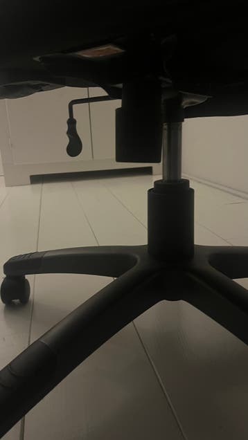 3 bureaustoelen