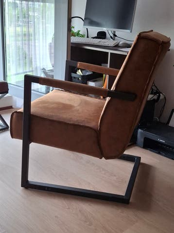 Industriële fauteuil in cognackleur