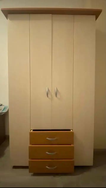 GRATIS OPHALEN: Kledingkast voor kinder/babykamer