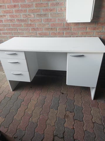 Wit bureau met lades en kastje - Ideaal voor thuiswerkplek
