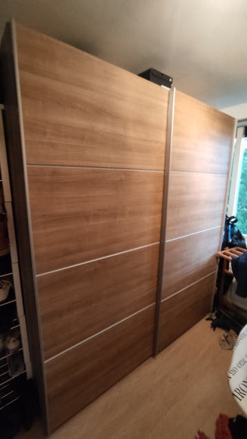 Stevige en stabiele schuifdeurkast - 200x64x220 cm