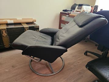 Fauteuil met bijpassende voetenbank