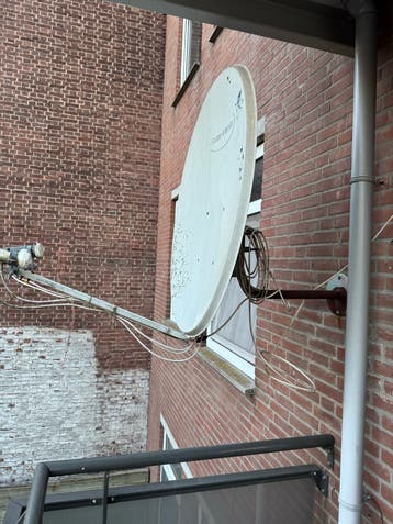 Golden Interstar schotelantenne met LNB's