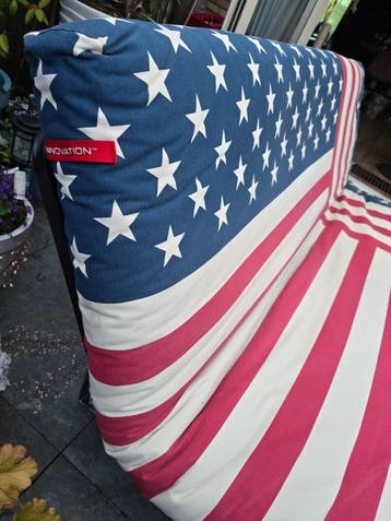 GRATIS Innovation slaapbank met Amerikaanse vlag hoes