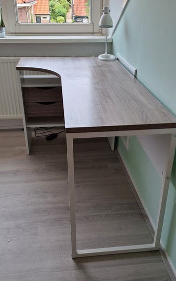 Ikea Tvilum tiener bureau met lades