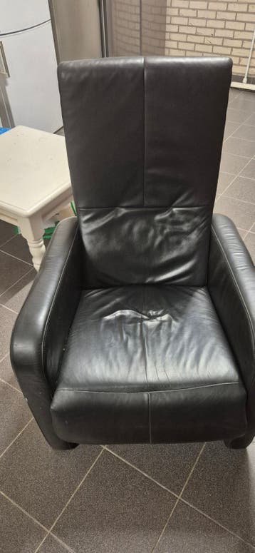 Diverse stoelen gratis af te halen