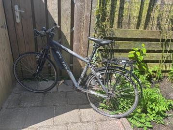 mountain bike merk Cube gratis op te halen.