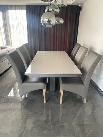 GRATIS tv meubel salontafel eetkamertafel/stoelen bank