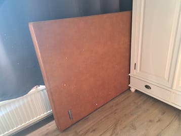 Gratis Hoofdbord Boxspring 180cm Cognac - Zo goed als nieuw
