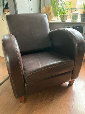 Comfortabele bruine leren fauteuil 2 stuks