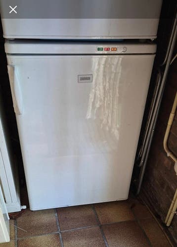 Gratis Oude Zanussi vrieskast tafelmodel