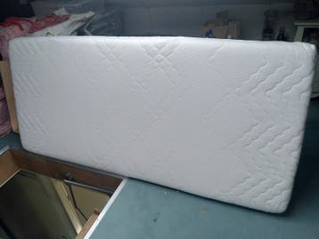 Gratis matras 1 persoons