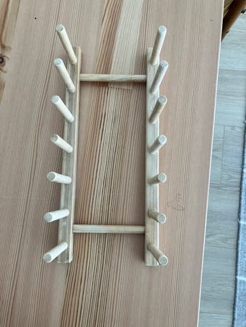 Houten bordenrek - handig en compact