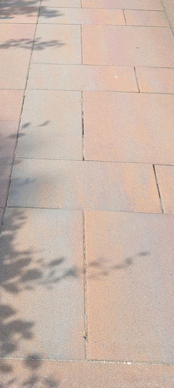 50m2 tuintegels gratis afhalen staan langs de weg